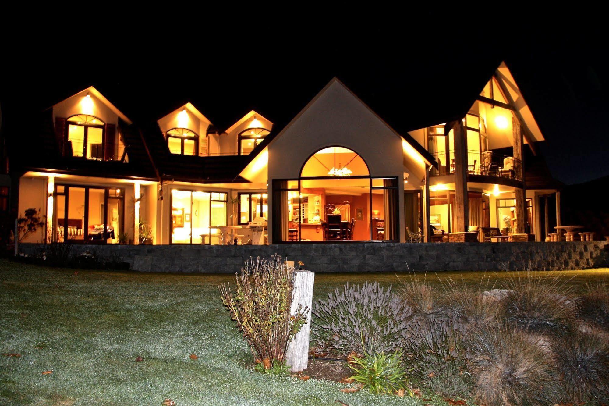 Dock Bay Lodge Te Anau Zewnętrze zdjęcie