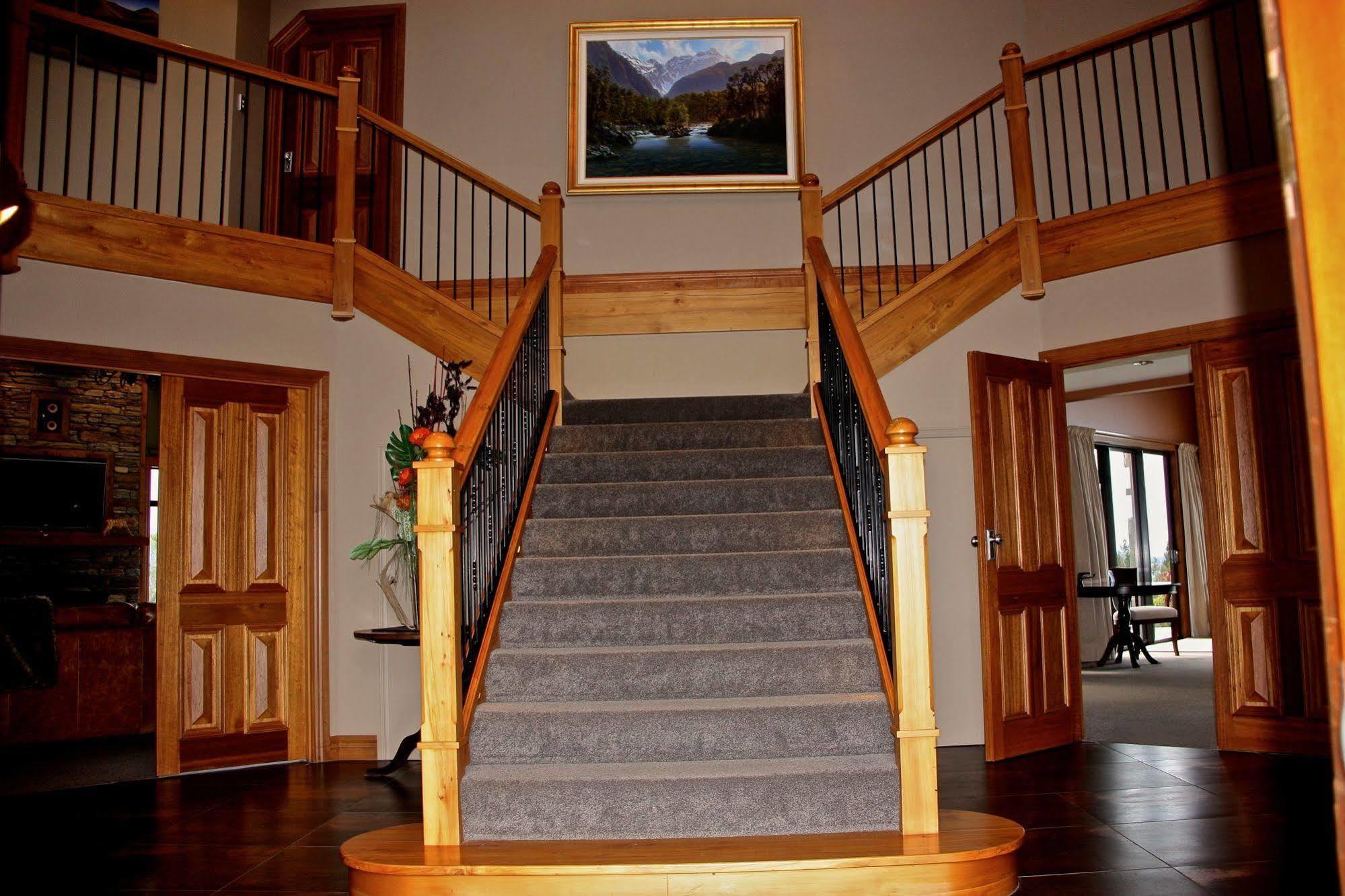 Dock Bay Lodge Te Anau Zewnętrze zdjęcie